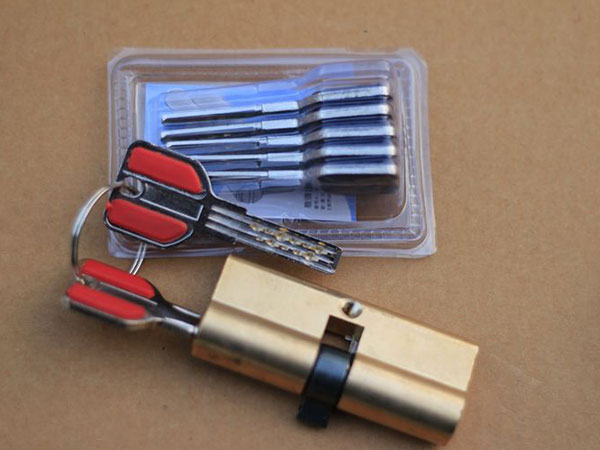 五通桥24小时上门开锁公司